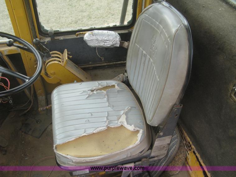 image for item K2830 1985 Clark 125C wheel loader