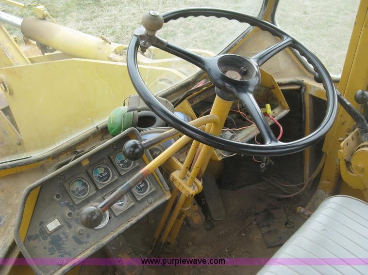 image for item K2830 1985 Clark 125C wheel loader