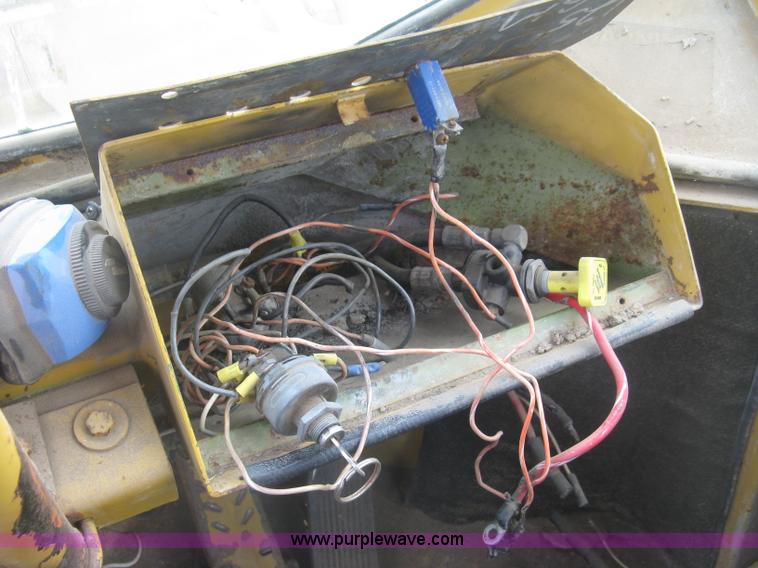 image for item K2830 1985 Clark 125C wheel loader