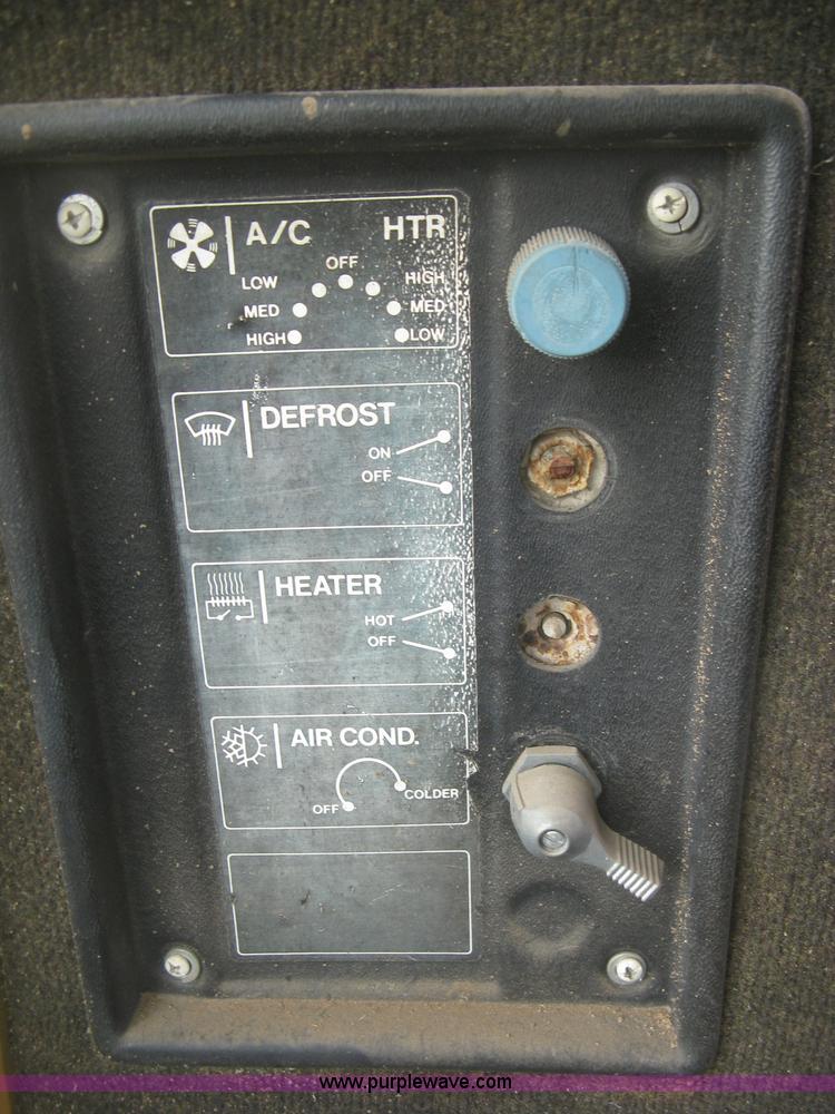 image for item K2830 1985 Clark 125C wheel loader