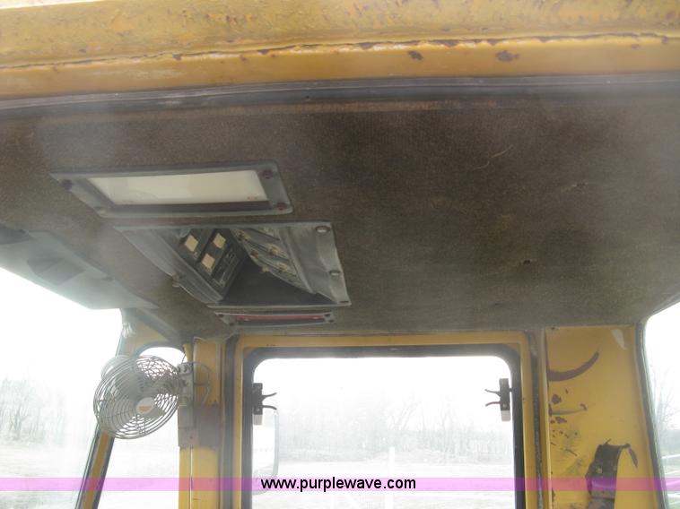 image for item K2830 1985 Clark 125C wheel loader