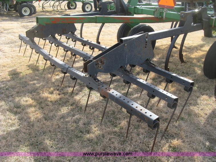 image for item K2873 2002 John Deere 2400 folding chisel plow