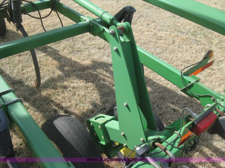 image for item K2873 2002 John Deere 2400 folding chisel plow