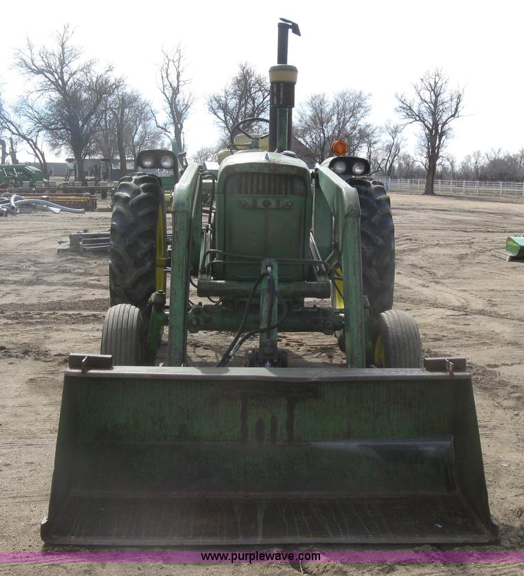 image for item K2905 John Deere 3010 tractor