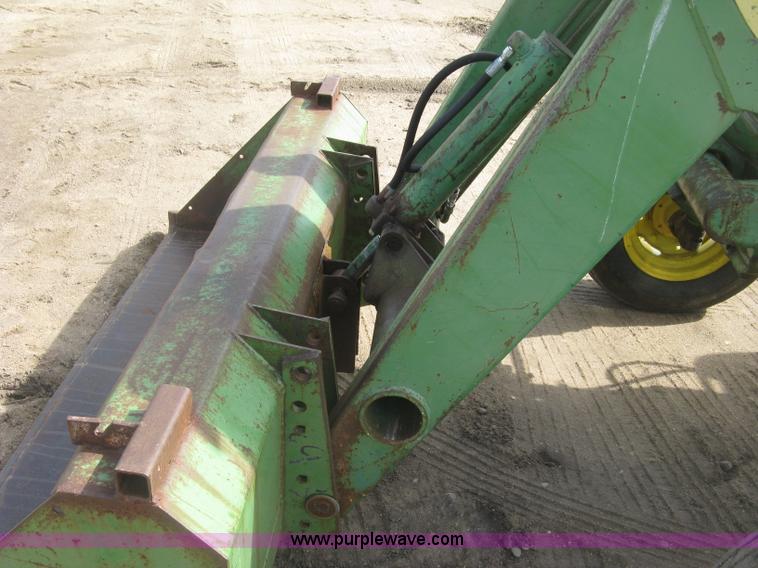 image for item K2905 John Deere 3010 tractor