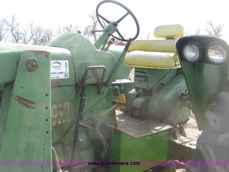 image for item K2905 John Deere 3010 tractor