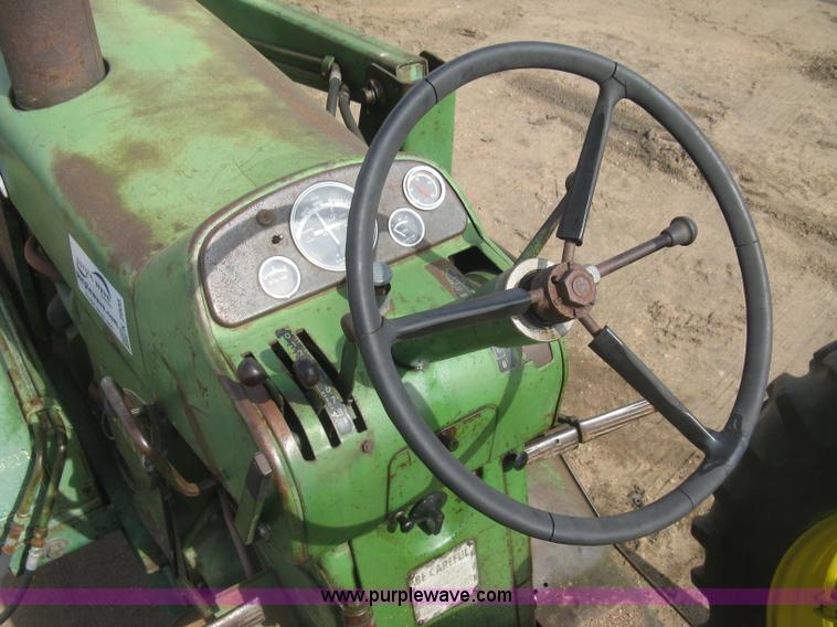 image for item K2905 John Deere 3010 tractor