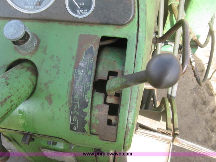 image for item K2905 John Deere 3010 tractor