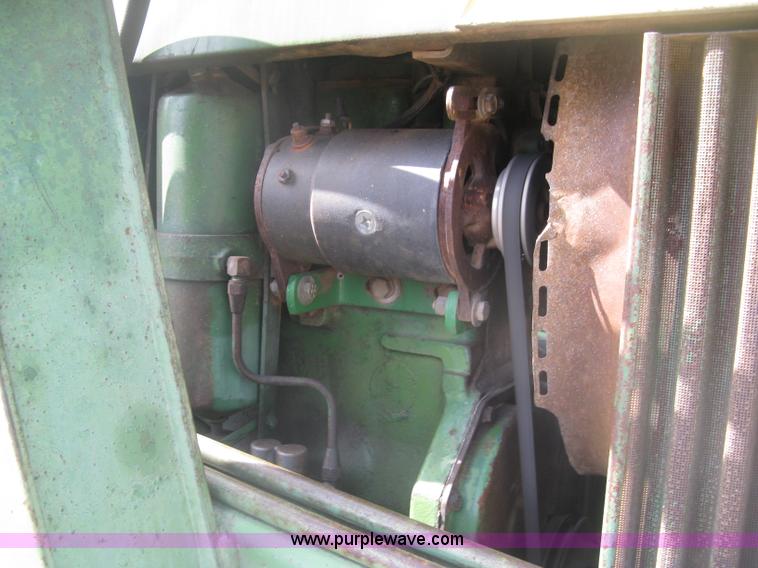 image for item K2905 John Deere 3010 tractor