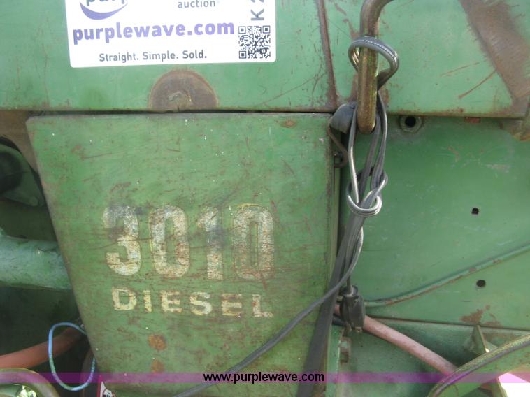 image for item K2905 John Deere 3010 tractor