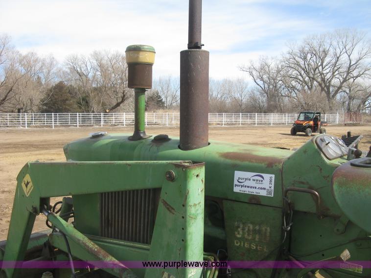 image for item K2905 John Deere 3010 tractor