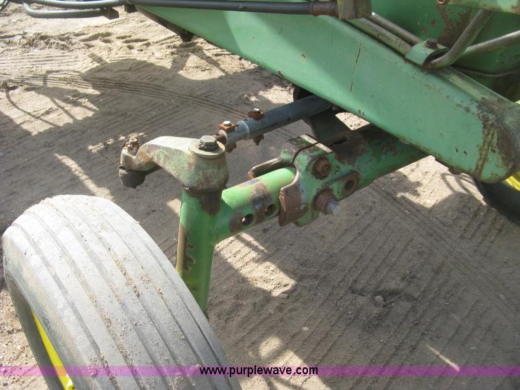 image for item K2905 John Deere 3010 tractor