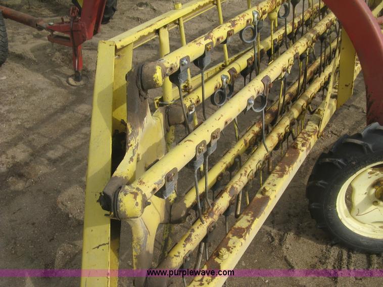 image for item K2910 New Holland hay rakes with tandem hitch