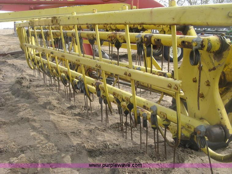 image for item K2910 New Holland hay rakes with tandem hitch