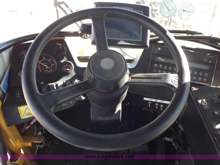 image for item K3199 2013 SpraCoupe 4460 self-propelled sprayer