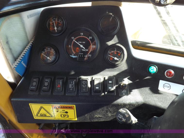 image for item K3199 2013 SpraCoupe 4460 self-propelled sprayer