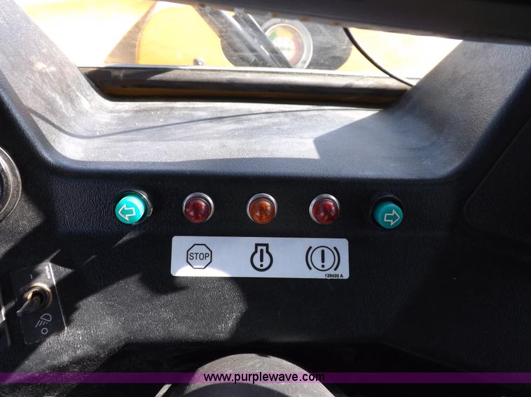 image for item K3199 2013 SpraCoupe 4460 self-propelled sprayer