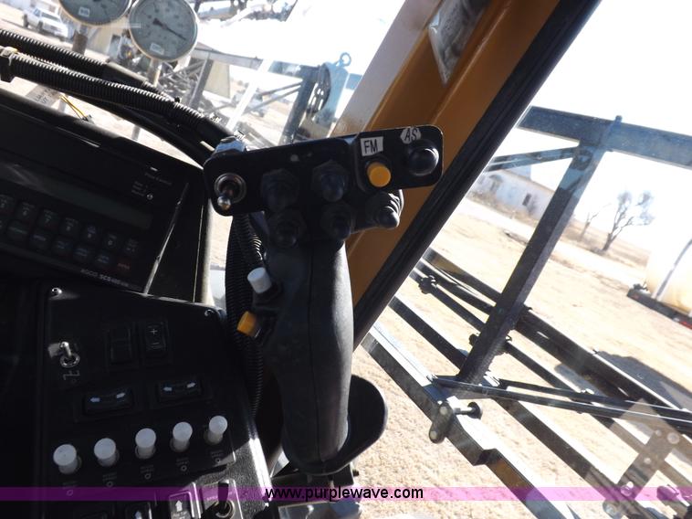 image for item K3199 2013 SpraCoupe 4460 self-propelled sprayer