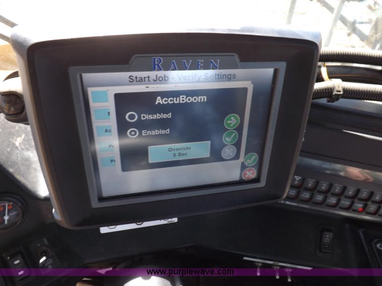 image for item K3199 2013 SpraCoupe 4460 self-propelled sprayer