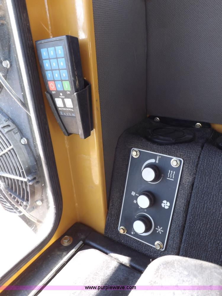 image for item K3199 2013 SpraCoupe 4460 self-propelled sprayer