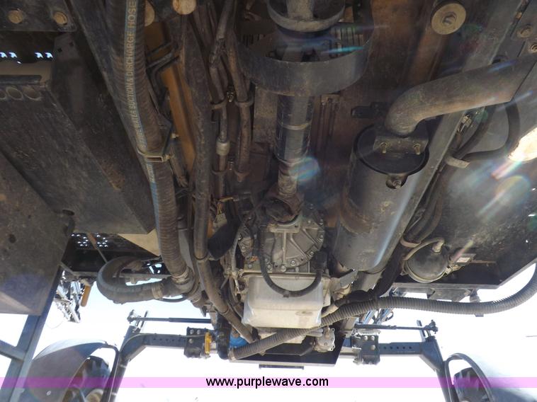 image for item K3199 2013 SpraCoupe 4460 self-propelled sprayer