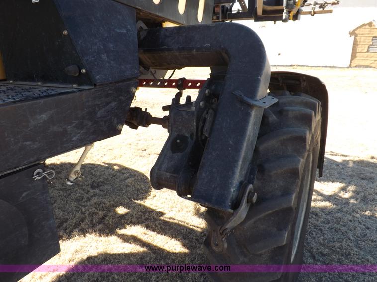 image for item K3199 2013 SpraCoupe 4460 self-propelled sprayer