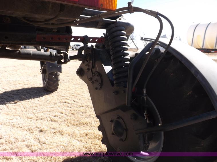 image for item K3199 2013 SpraCoupe 4460 self-propelled sprayer