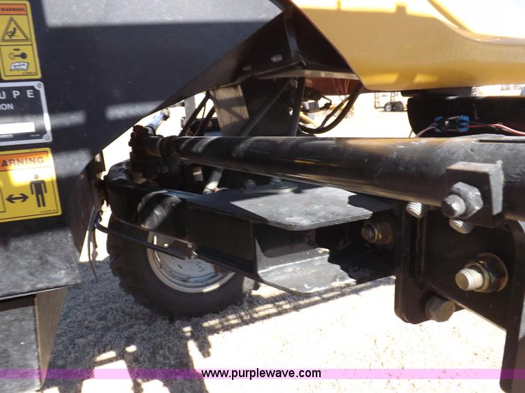 image for item K3199 2013 SpraCoupe 4460 self-propelled sprayer