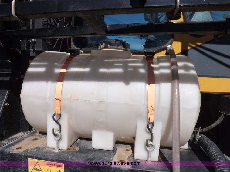 image for item K3199 2013 SpraCoupe 4460 self-propelled sprayer