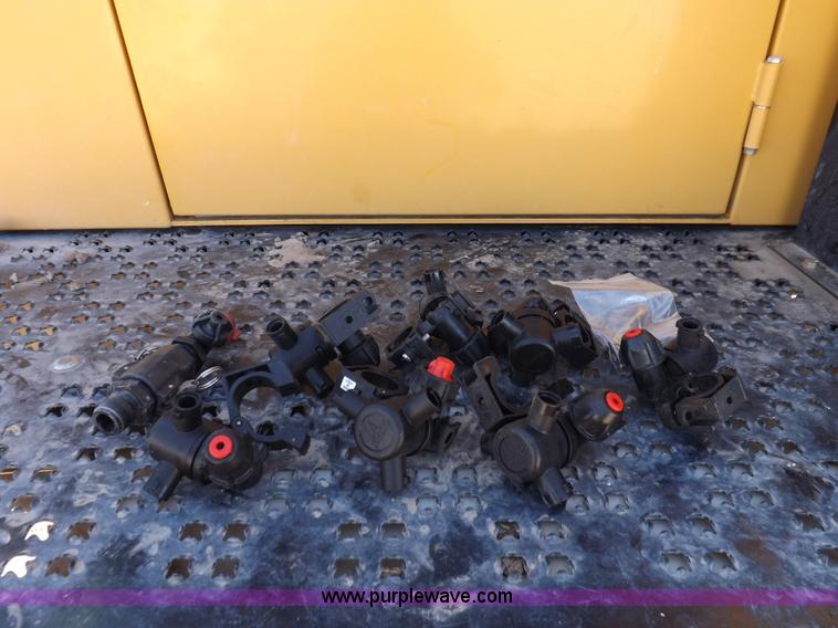 image for item K3199 2013 SpraCoupe 4460 self-propelled sprayer