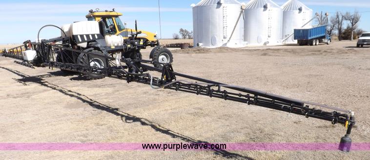 image for item K3199 2013 SpraCoupe 4460 self-propelled sprayer