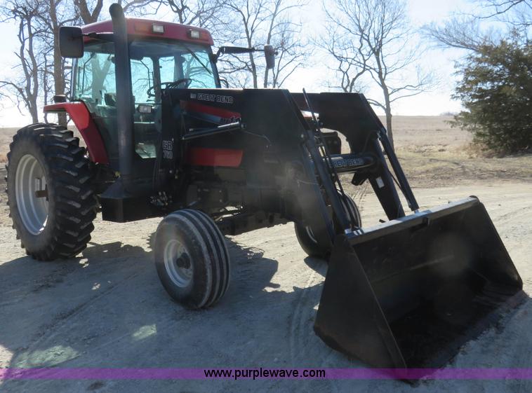 image for item K7085 2002 Case IH MX110 tractor