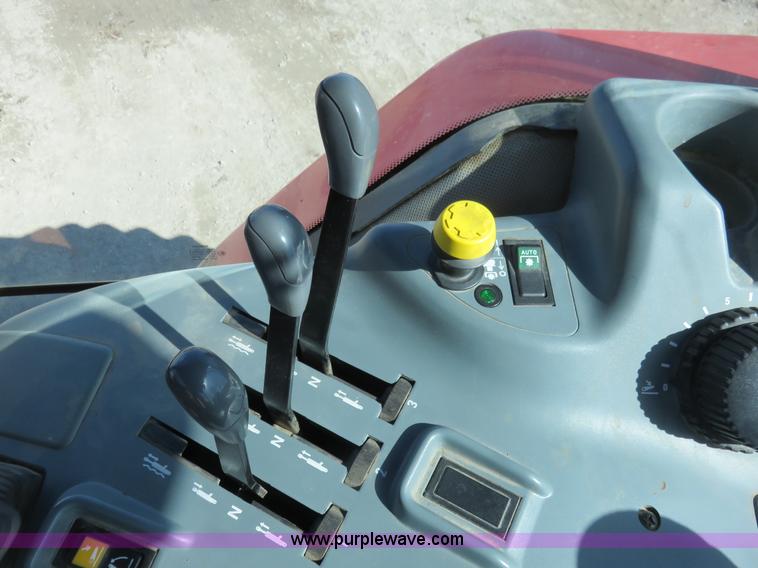 image for item K7085 2002 Case IH MX110 tractor