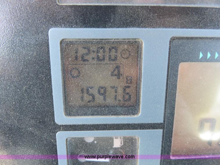 image for item K7085 2002 Case IH MX110 tractor