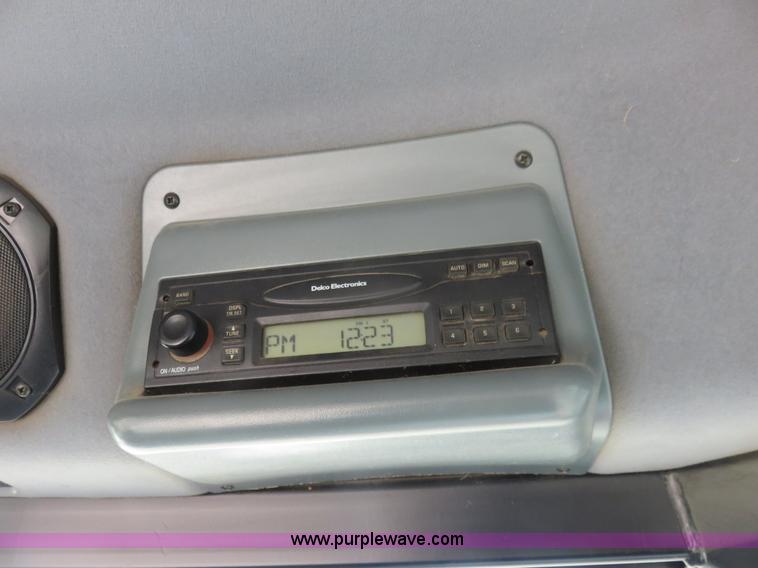 image for item K7085 2002 Case IH MX110 tractor