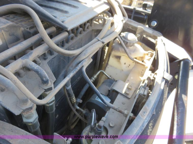 image for item K7085 2002 Case IH MX110 tractor