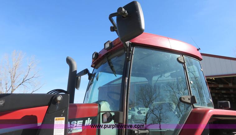 image for item K7085 2002 Case IH MX110 tractor