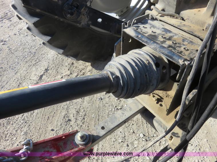 image for item K7086 2009 New Holland BR7070 round baler