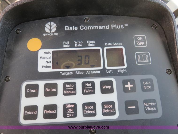 image for item K7086 2009 New Holland BR7070 round baler