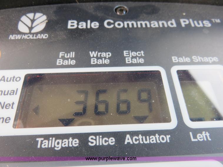 image for item K7086 2009 New Holland BR7070 round baler