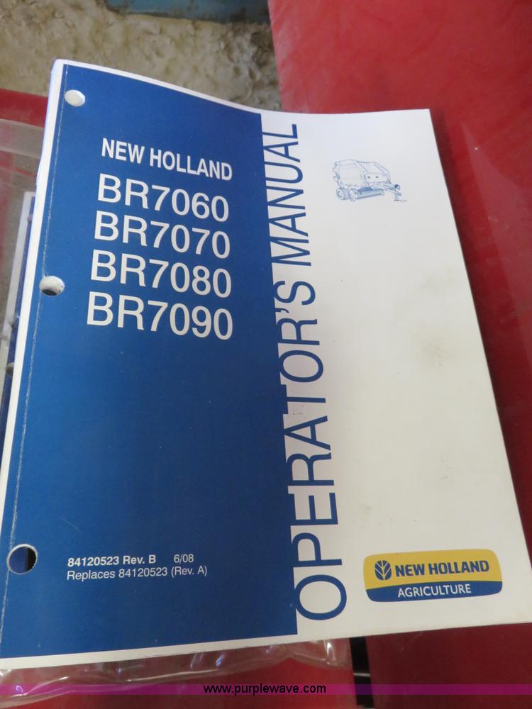 image for item K7086 2009 New Holland BR7070 round baler