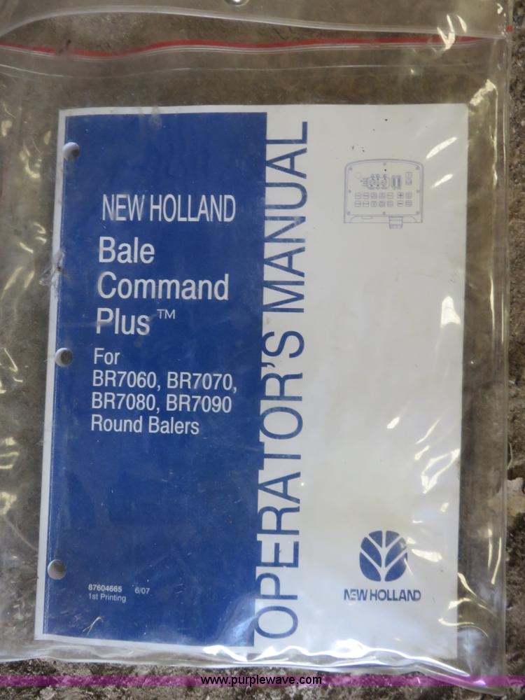 image for item K7086 2009 New Holland BR7070 round baler