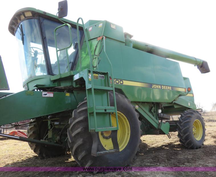 image for item K7184 1993 John Deere 9500 RWA combine