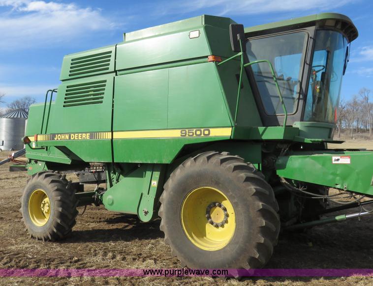 image for item K7184 1993 John Deere 9500 RWA combine
