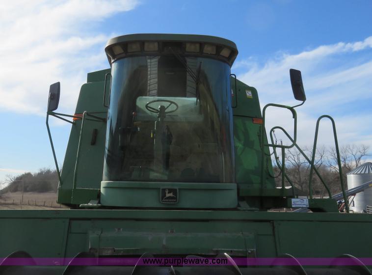image for item K7184 1993 John Deere 9500 RWA combine