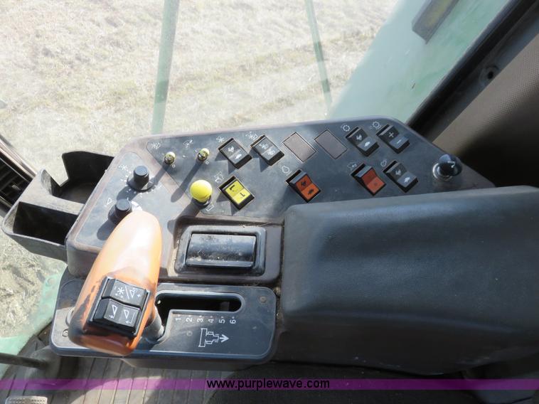 image for item K7184 1993 John Deere 9500 RWA combine