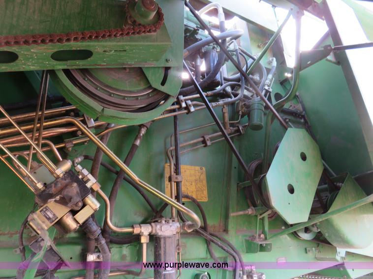 image for item K7184 1993 John Deere 9500 RWA combine