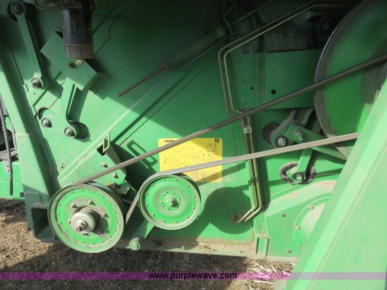 image for item K7184 1993 John Deere 9500 RWA combine