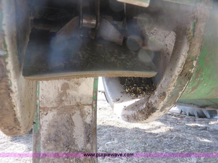 image for item K7184 1993 John Deere 9500 RWA combine