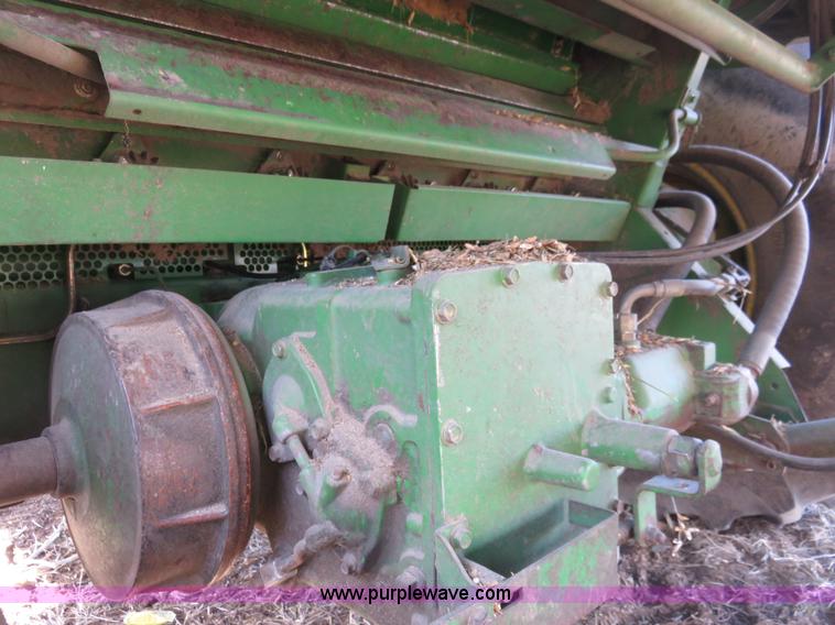 image for item K7184 1993 John Deere 9500 RWA combine